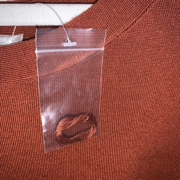 Belle by Kim Gravel Feather Knit Tunic with Side Slits rust color XL new - Picture 7 of 8